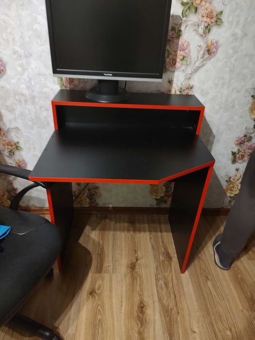 Бюро за компютър