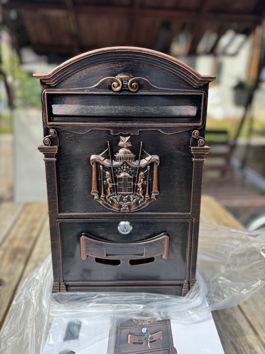 Cutie postala clasica de exterior