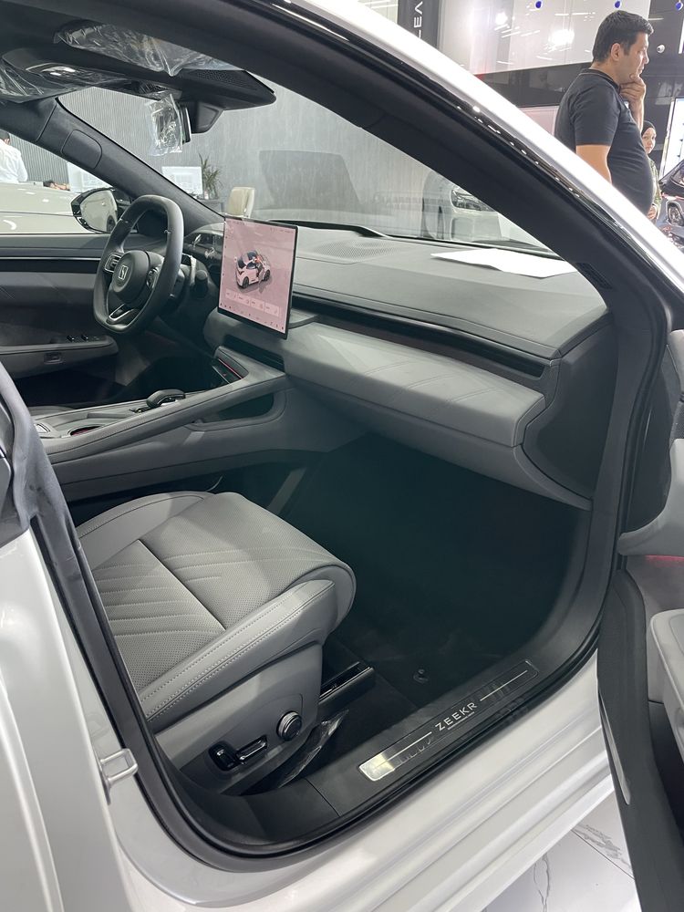Zeekr 001 New Car you