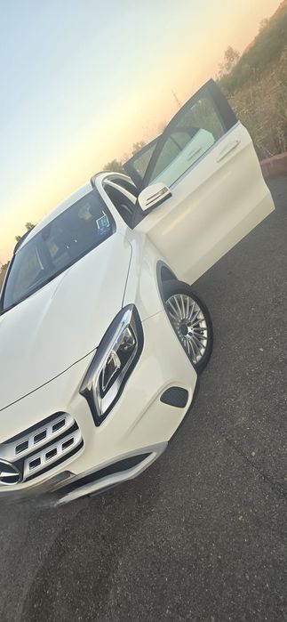 Mercedes Benz GLA 160 D 1.5