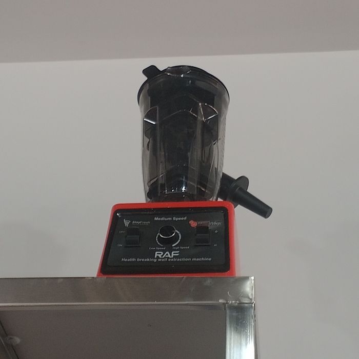 Блендер кухонный новый.Blender,blinder,blander,blunder,blender,sous,