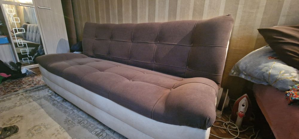 Диван продам срочно