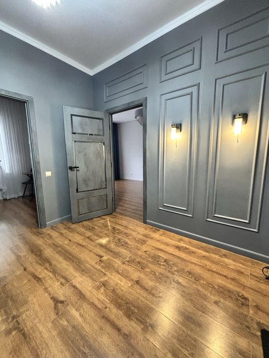 2 комн квартира с личной террасой! Сити центр!