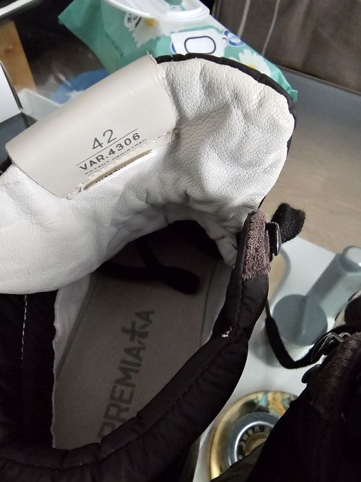 Ghete Premiata mărimea 42