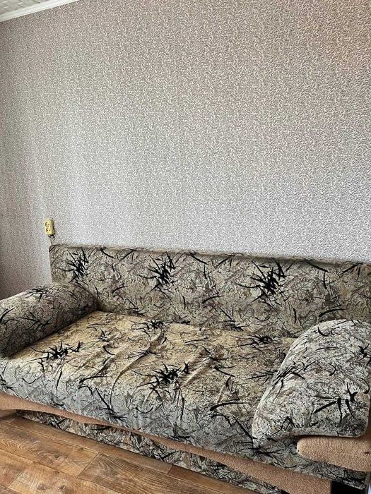 Продам двухкомнатную квартиру в общежитии площадью 34 кв.м