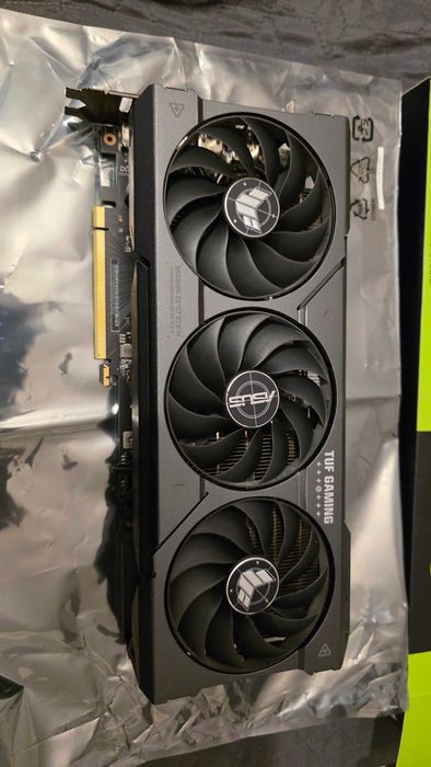 ASUS TUF Gaming GeForce RTX™ 4070 12GB GDDR6X OC Edition