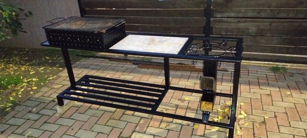 Grătar de curte metalic