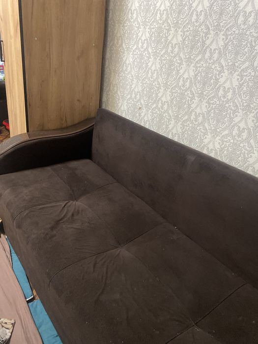 Продам диван срочно