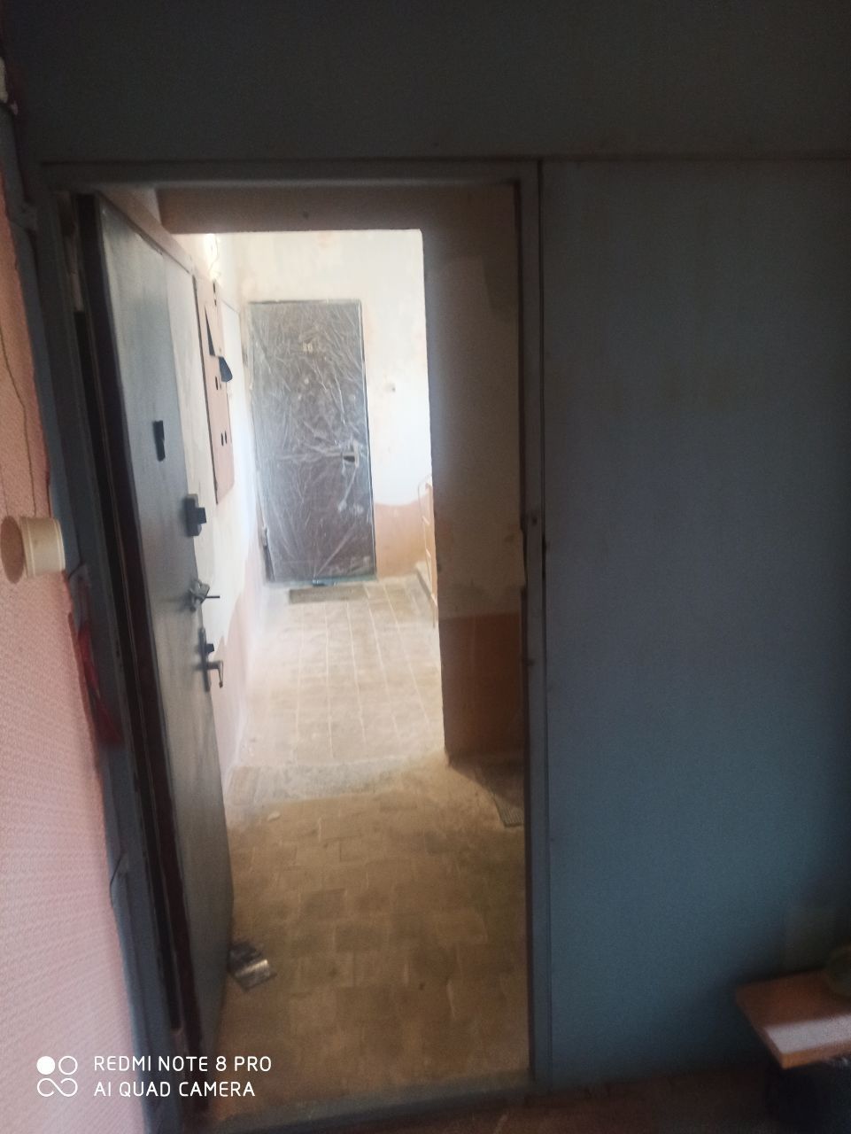 Продаётся квартира в Сергели 7, 2х комнатная, 4-этаж, лифтовой .