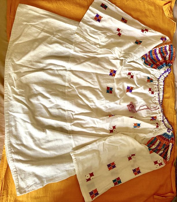 Camasi traditionale cu vechime si marame