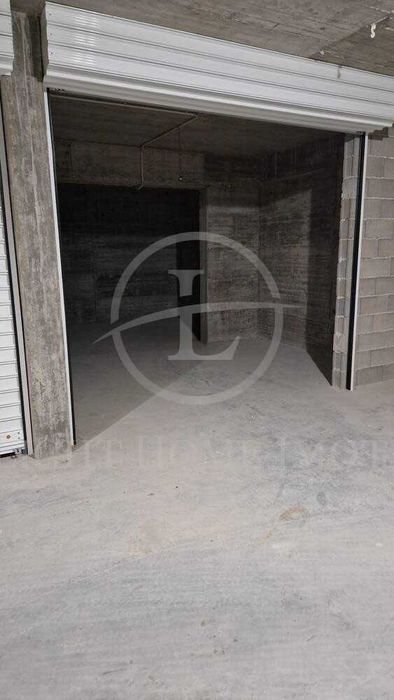 Реф. 2944 Гараж Остромила