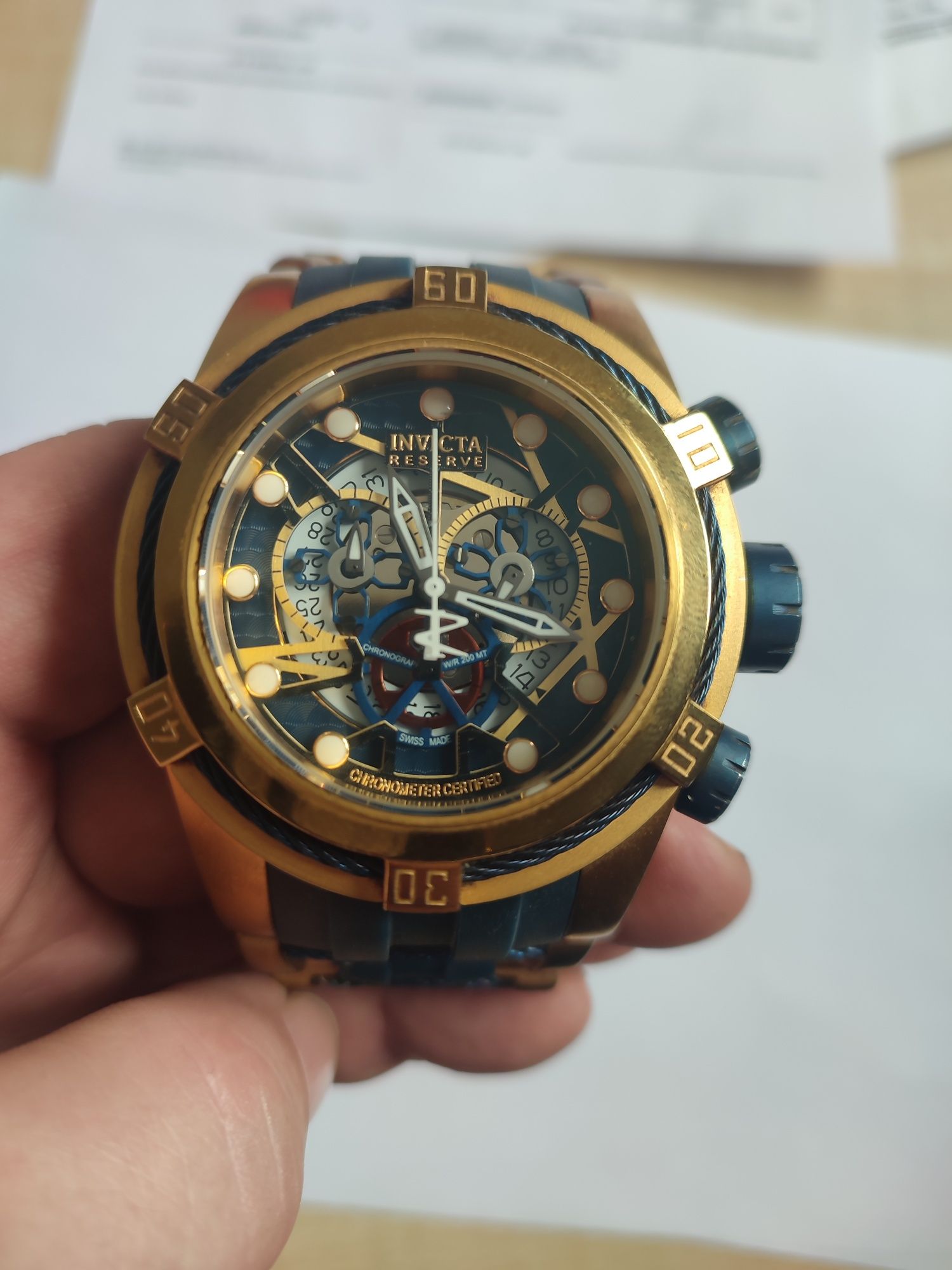 Продаю Часы InVicta