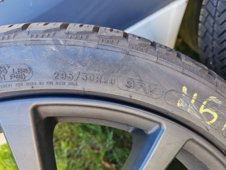 Порше 295/30/20 и 245/35/20