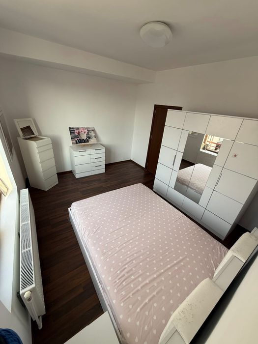 Apartament 2 camere+loc parcare, 62 mp, mobilat + balcon