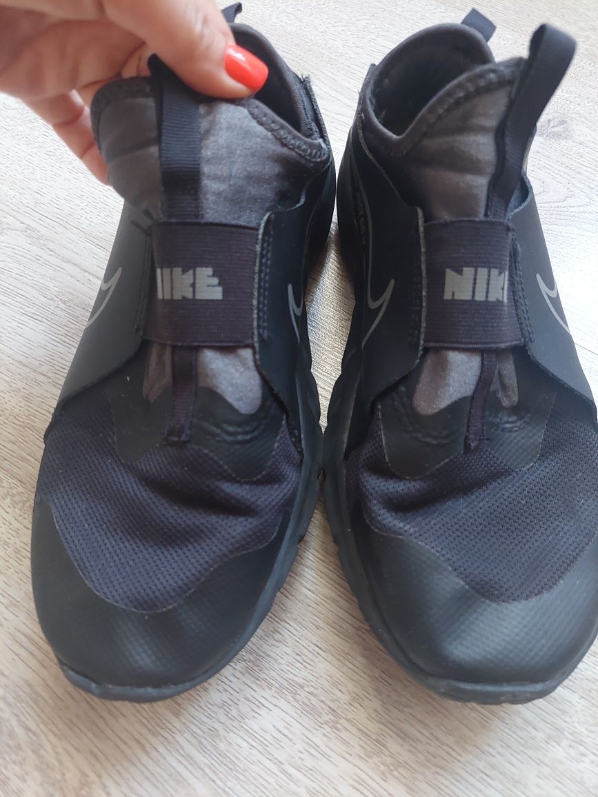 Детски летни маратонки NIKE