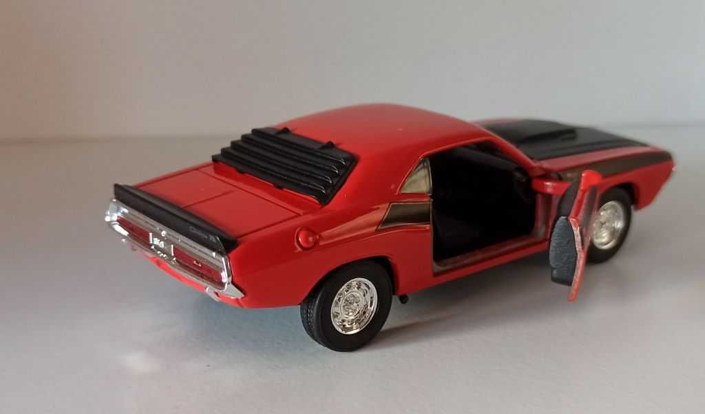 Macheta Dodge Challenger T/A 1970 - Welly 1/36