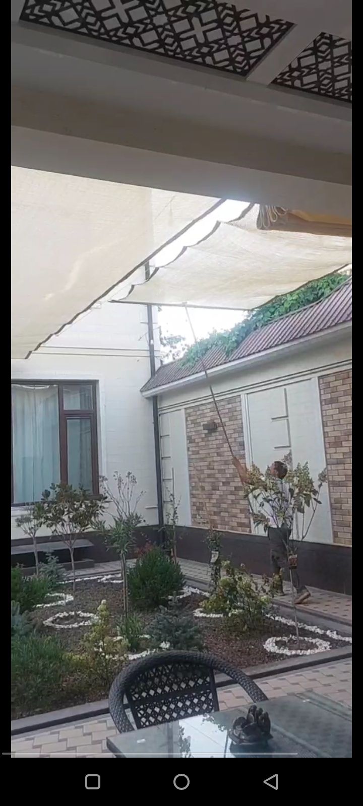 Quyoshdan himoya qiluvchi setka ustanovka qilamiz