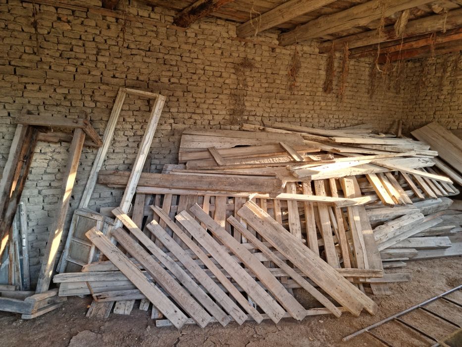 Сотилади Тахталар Харвасталик Чёрный Потолок ва Утин