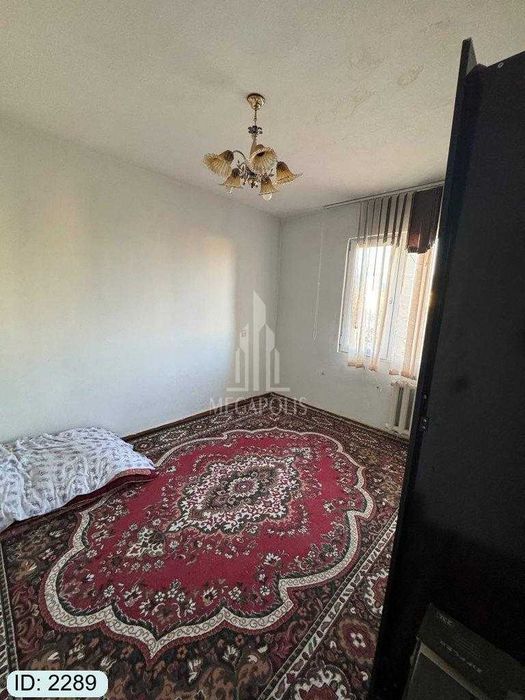 Sharq chevar tarafda 2 xona120 oyga sotiladi №2289