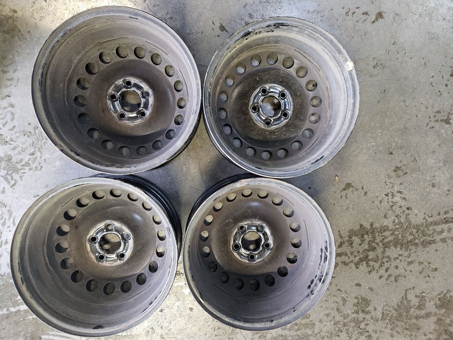 4 jante tabla Sudrad 5.5J x 15 H2 ET 40, VW Polo + capace sigla VW