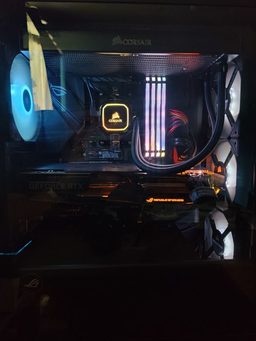 Setup PC Gaming Asus si Corsair