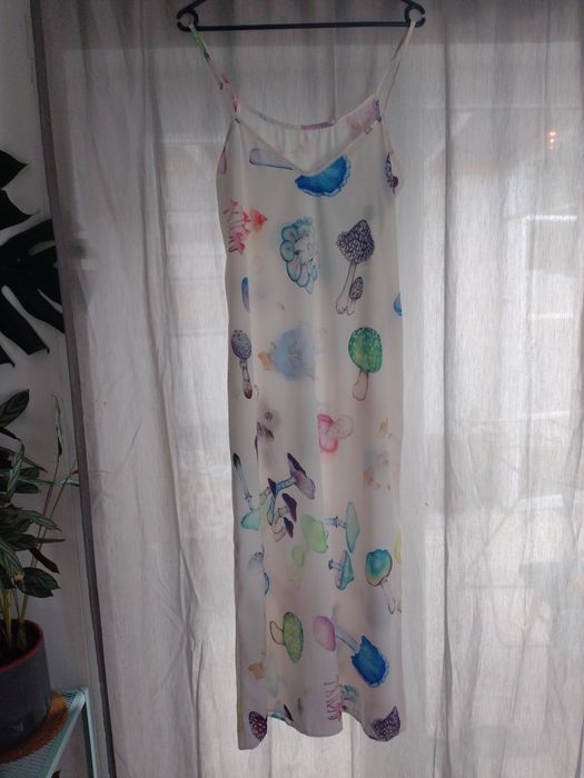 Сатенена лятна рокля