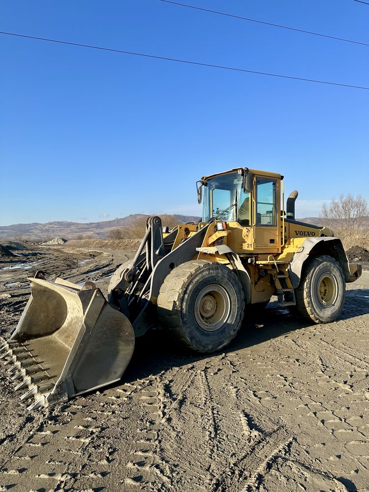 VOLVO L110 E , Incarcator frontal / Volă