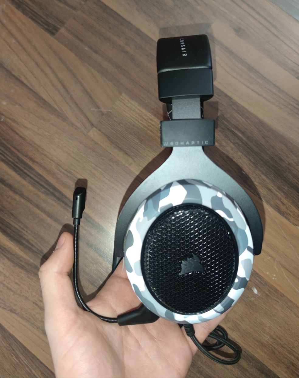 Corsair HS60 HAPTIC Геймърски Слушалки