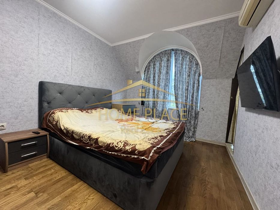 Дава се под наем Тристаен апартамент в Варна, Бриз - 100 кв.м за 1122 € - Снимка #5