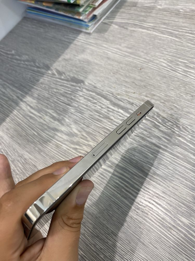 Iphone 14 pro ideal holatda