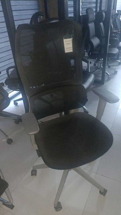 Кресло для офиса и дома - CARL