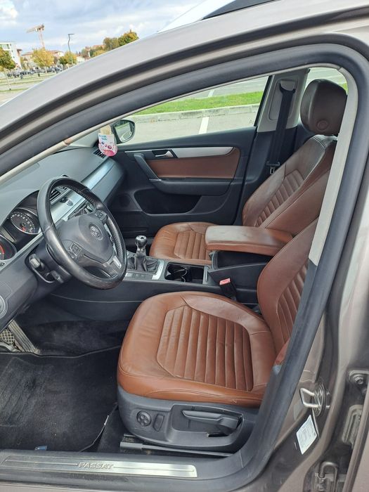 Vând Passat B7 ,2.0D-Euro 5, INTERIOR PIELE CONIAC!!