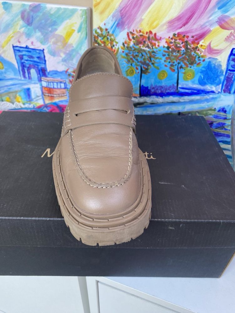 Кожени Лоуфъри Massimo Dutti