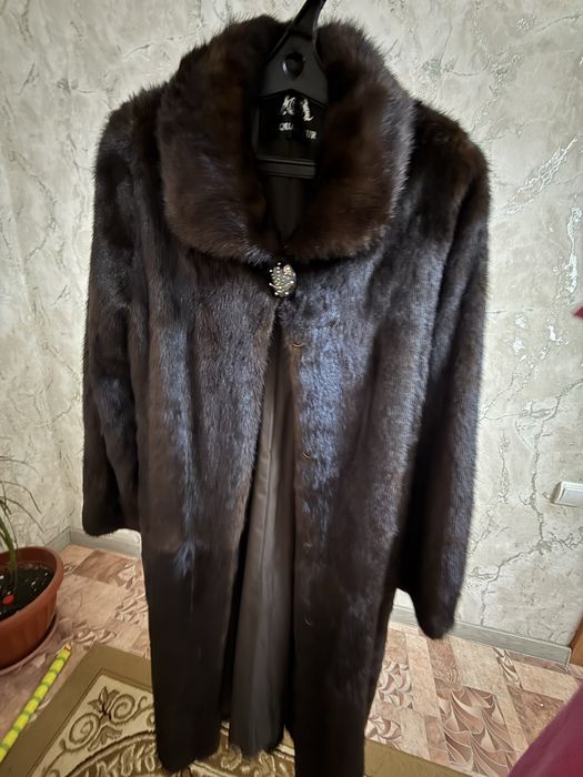 НОРКОВАЯ ШУБА Б/У в хорошем состяний