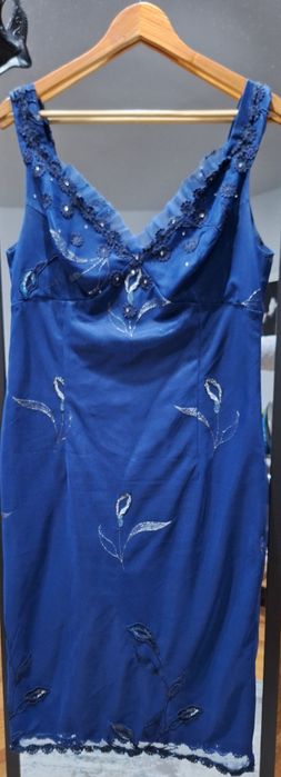 Vând rochie din dantelă, albastră, mărimea 38-40