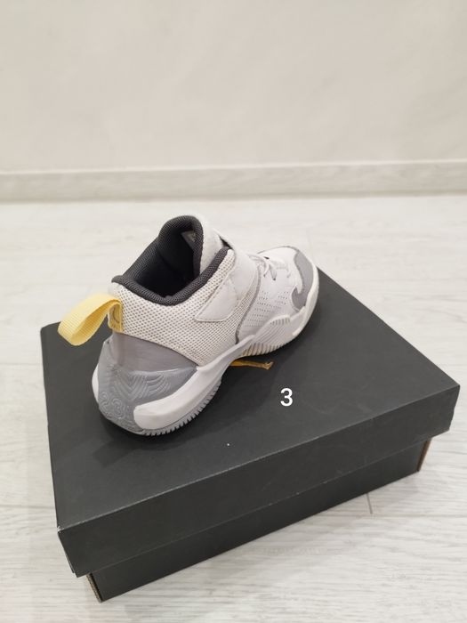 Обувки Air Jordan