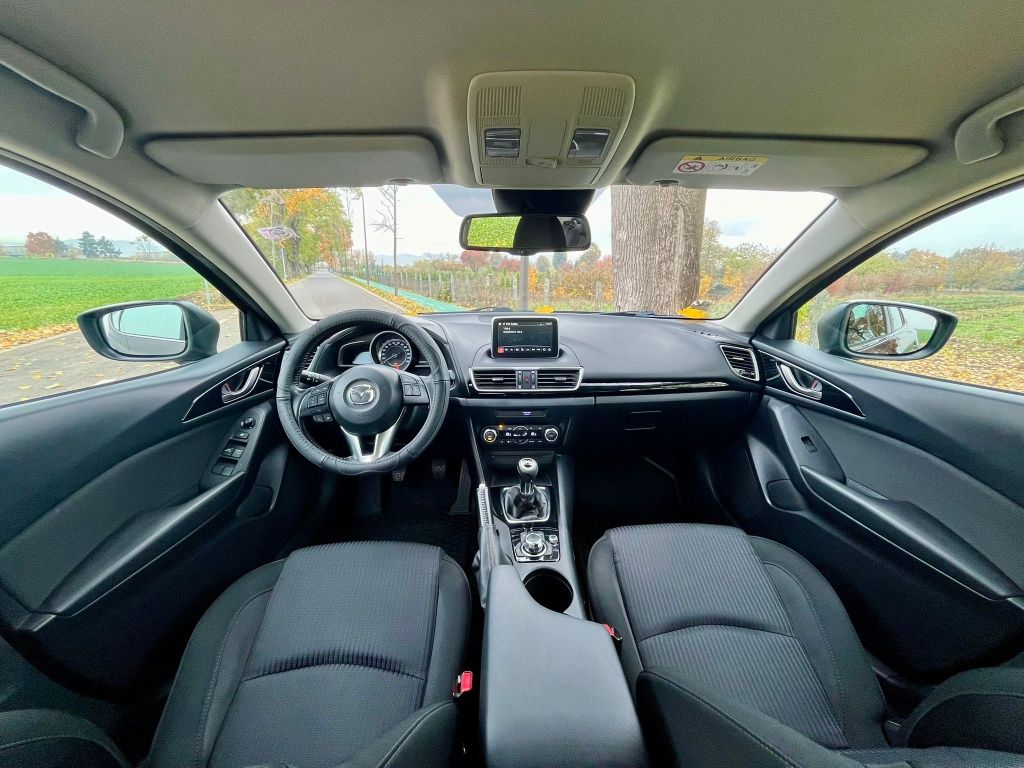 Vand Mazda 3 automat