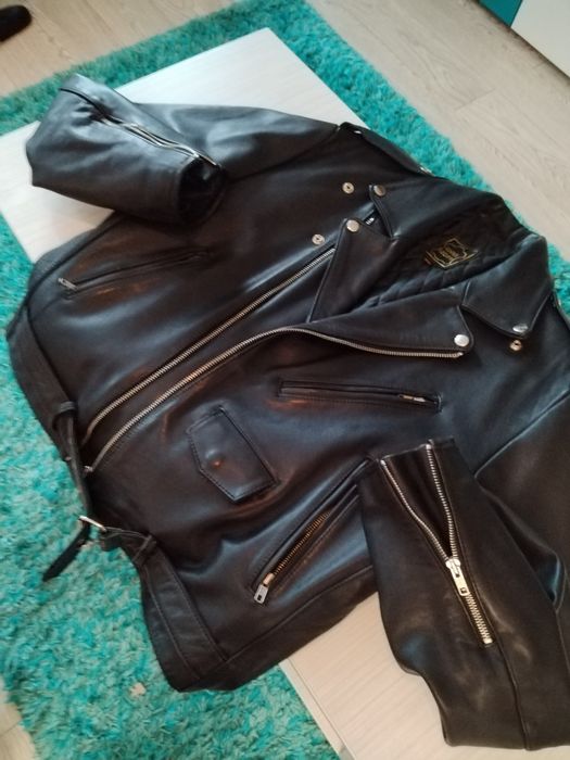 Vând geaca piele mc