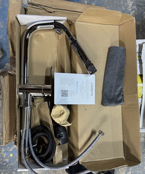 Baterie bucatarie cu dus