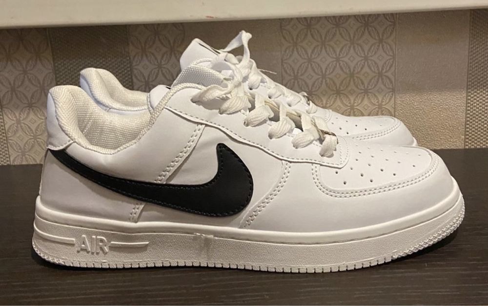 Кроссовка Nike новый