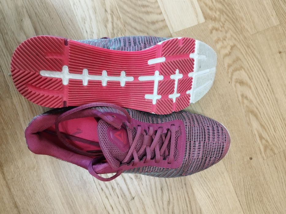 Reebok маратонки 41 номер