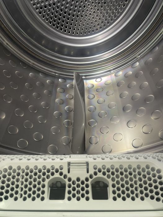 Сушилня AEG 8000, 8 кг., термопомпа. Инверторен мотор!