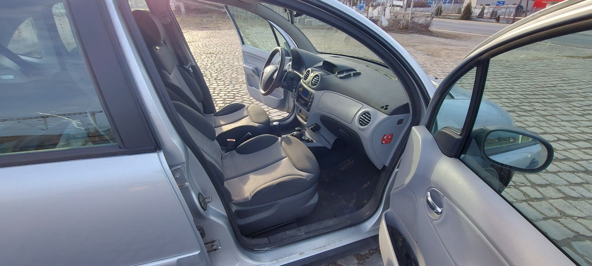 De vanzare Citroen C3, benzinaina
