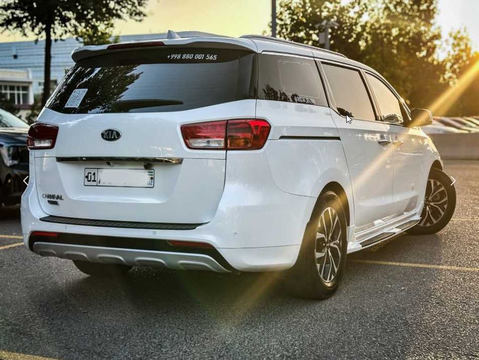 Продаю Kia Carnival 2019 года minivan 9 местный .
