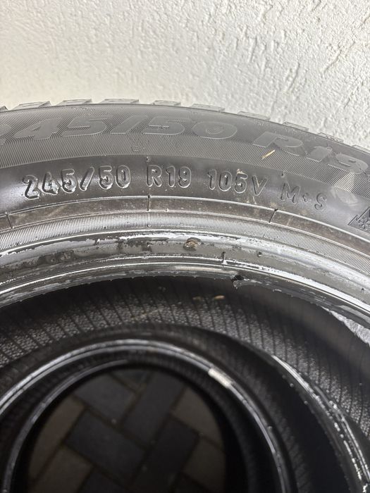 de vanzare cauciucuri Pirelli marimea 245/50/R19 de iarna