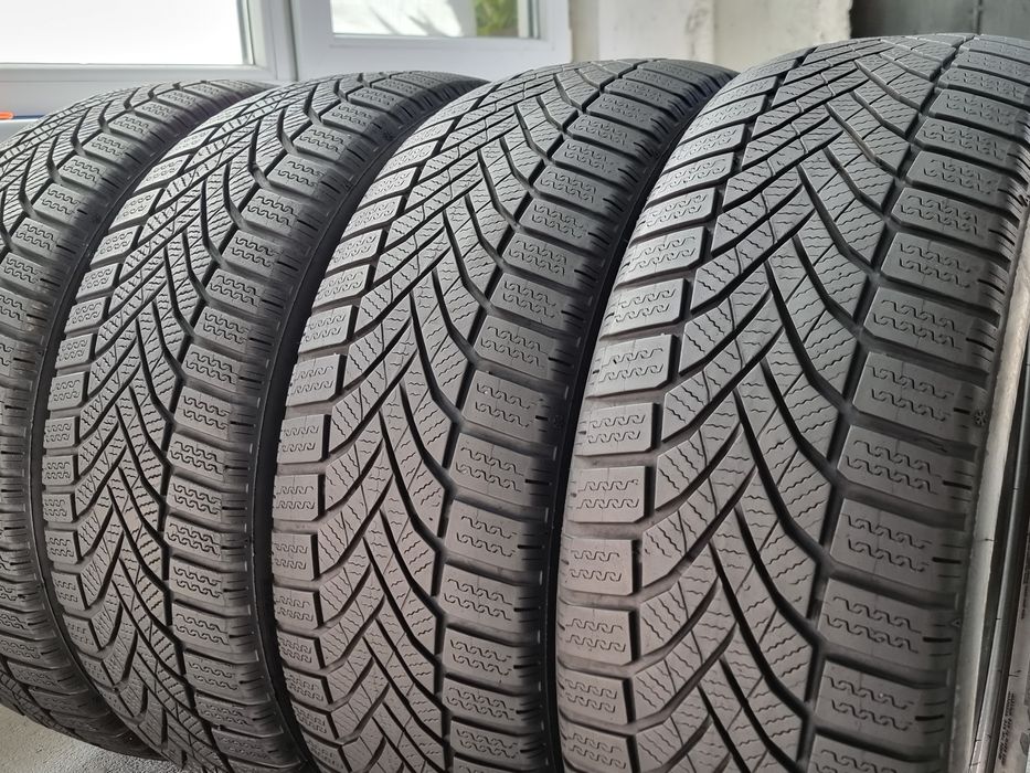 "Dot 23/24" 215/55/17 Falken 4Броя: 380лв 6.5мм