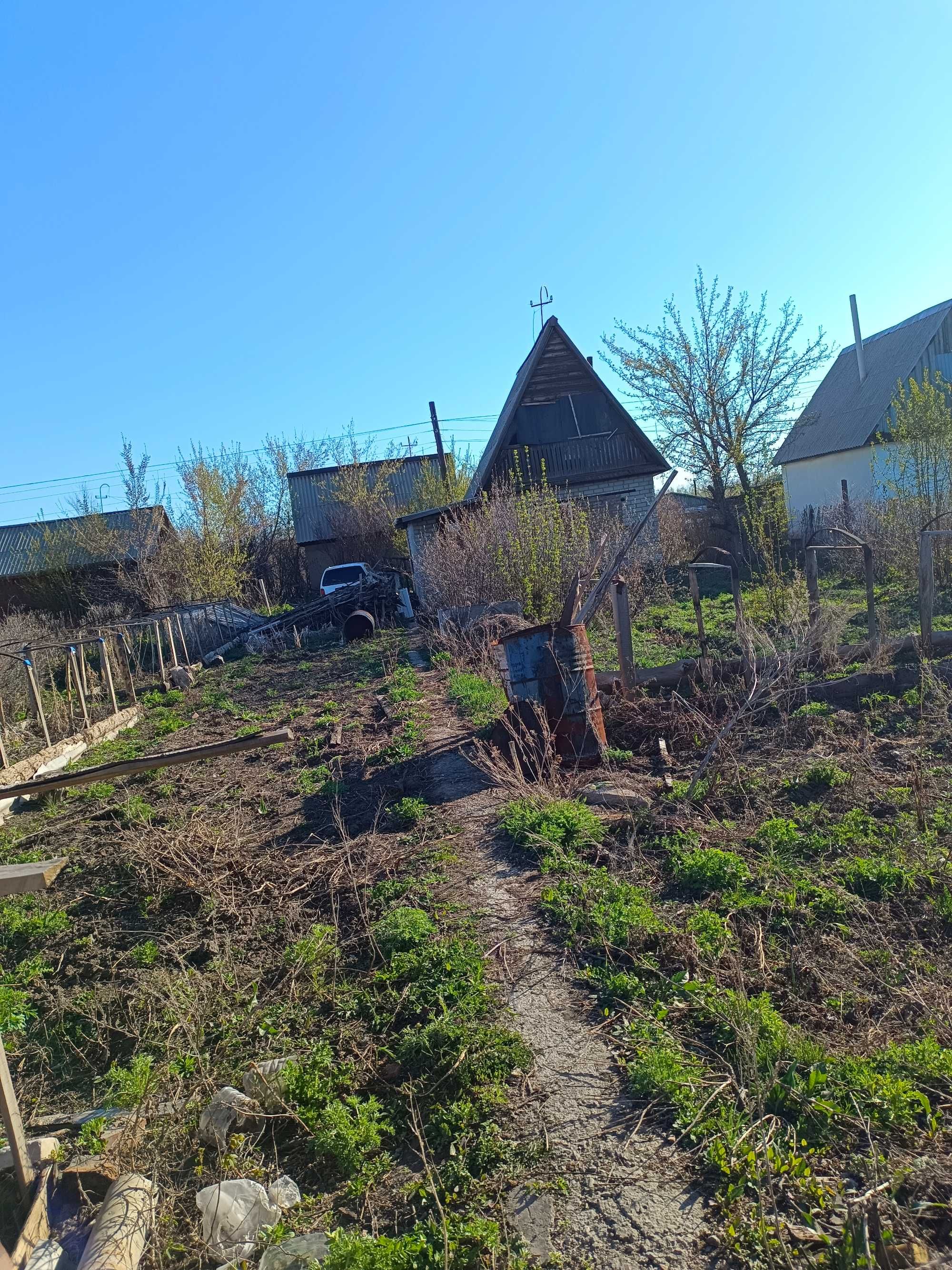 Продам зимнюю дачу, с дровами и углем