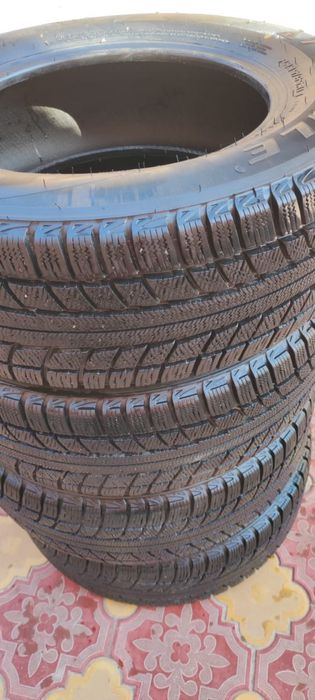 Зимние шины (комплект)
