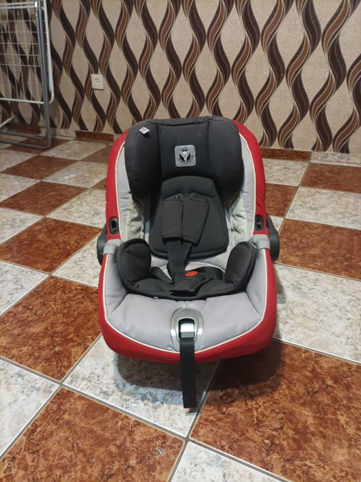 Детско столче за кола и за носене на ръка