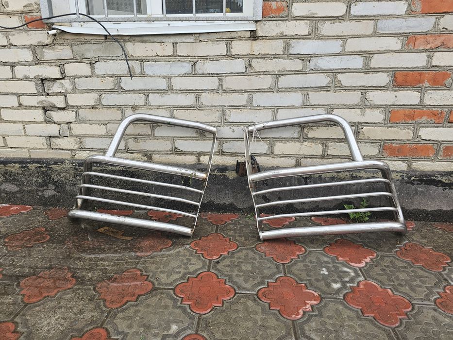 Кенгурятник без центра